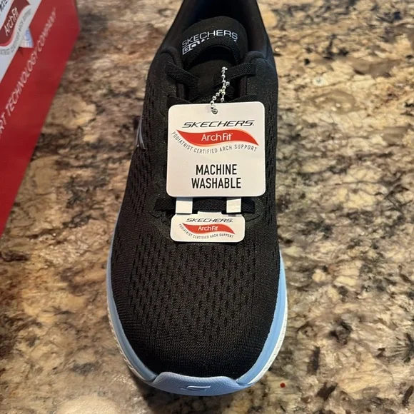 Skechers Women’s Black Walking Shoes - Picture 3 of 6